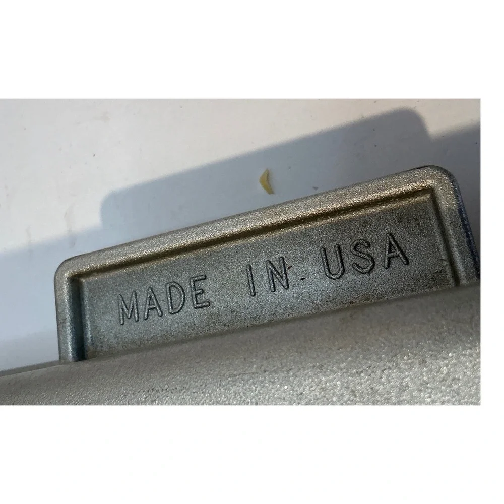 Baker's Edge Brownie Pan Cast Aluminum All Edges Baking Pan Silver Made in USA